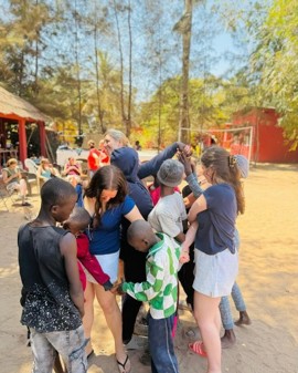 Bouworde Vrijwilligerswerk Met Je Klas Maricolen In Gambia (5)
